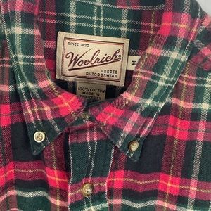 Woolrich flannel plaid long sleeve button up (M)